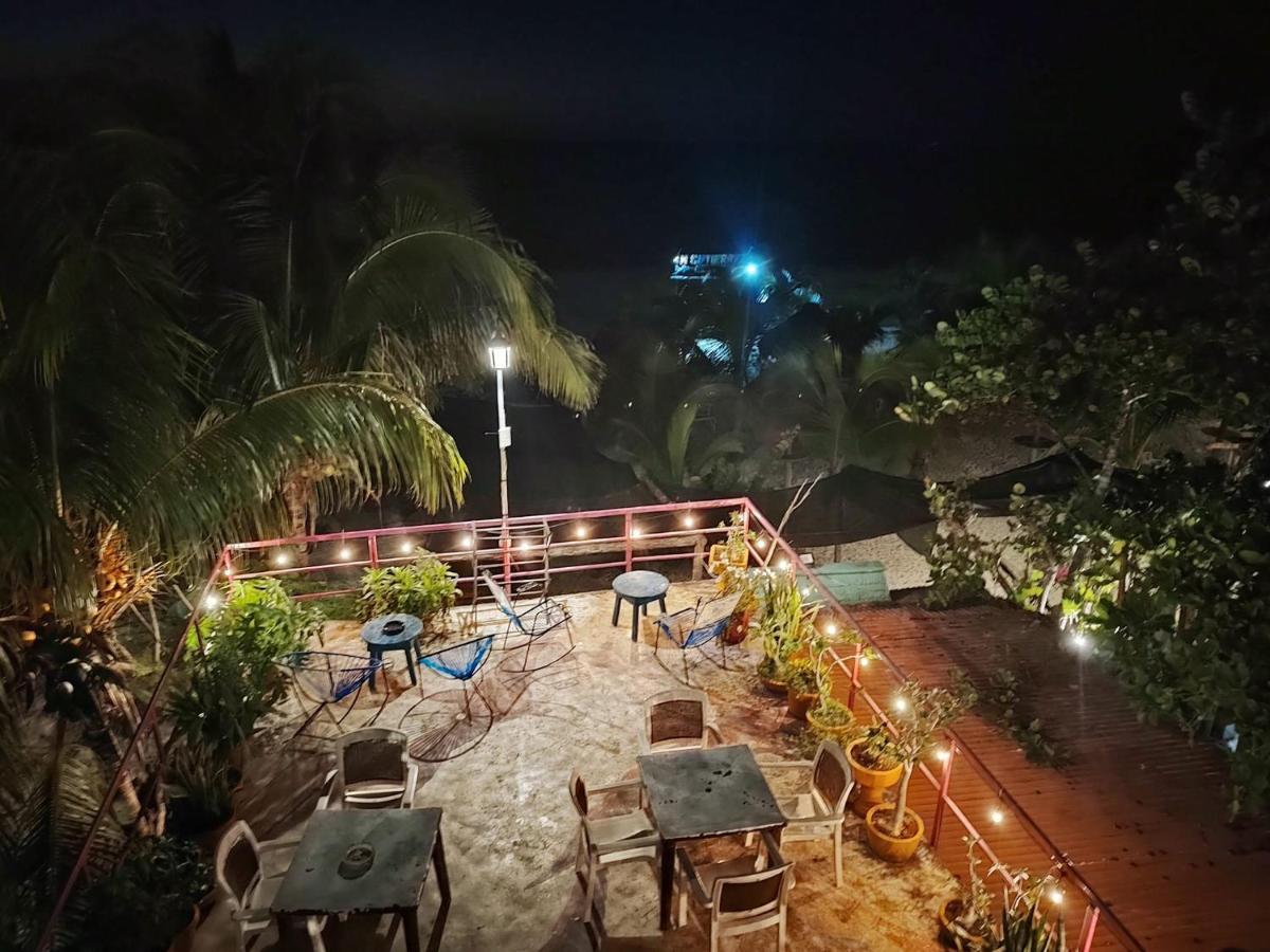 Hotel Gutierrez Celestun Buitenkant foto