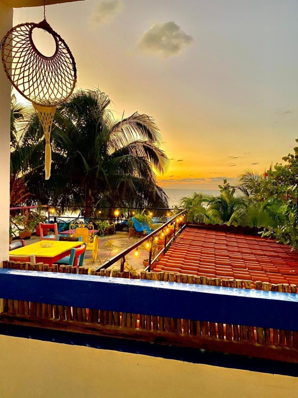Hotel Gutierrez Celestun Buitenkant foto