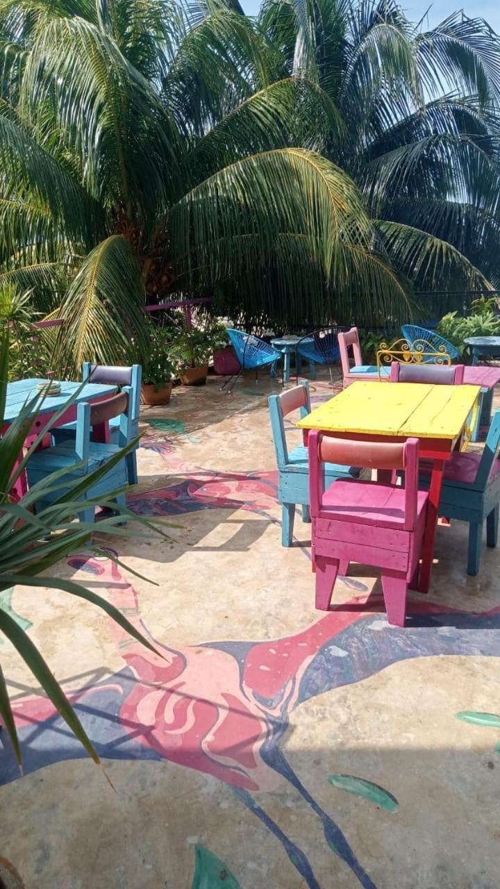 Hotel Gutierrez Celestun Buitenkant foto